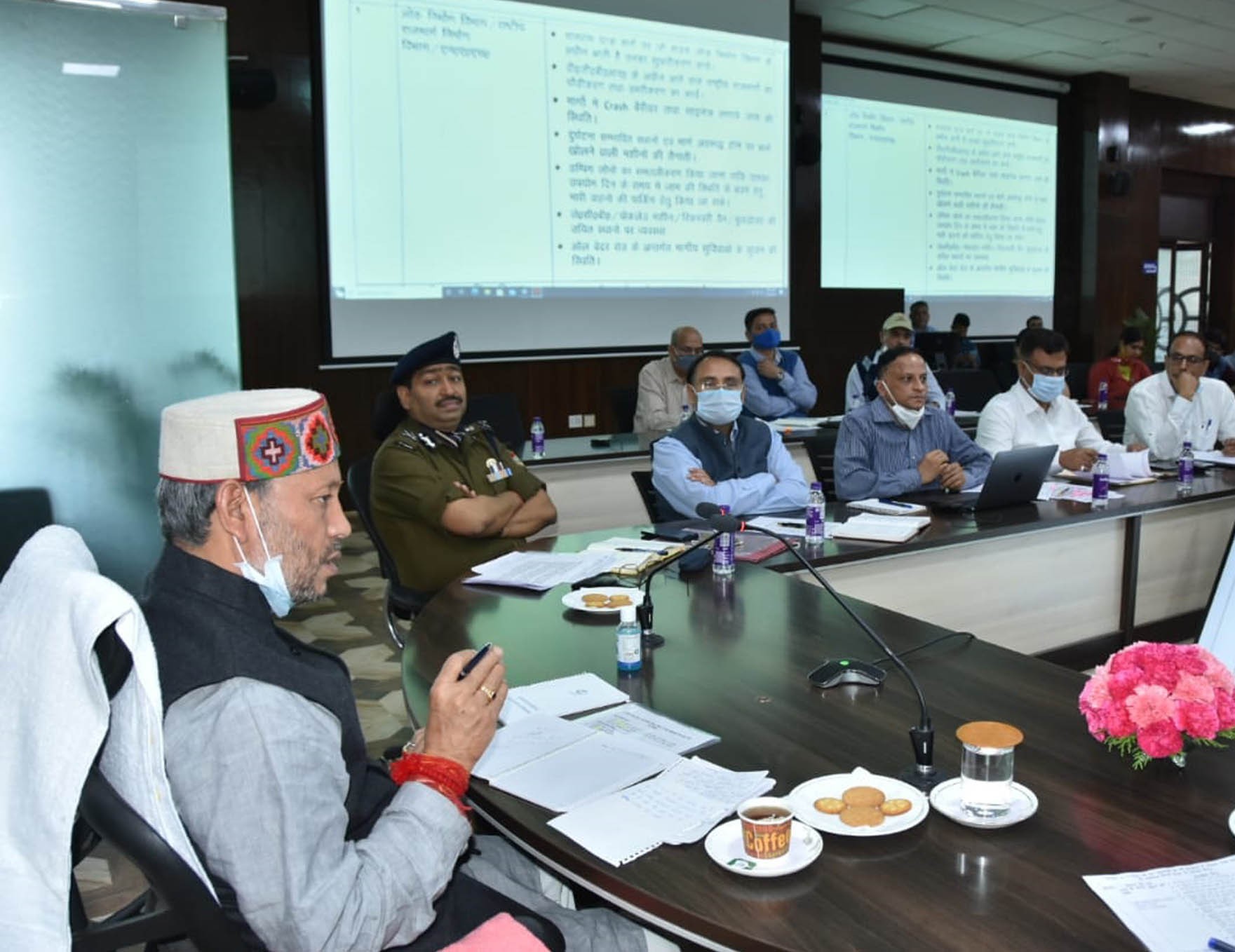 चारधाम यात्रा के दृष्टिगत 30 अप्रैल तक सभी व्यवस्थाएं पूर्ण कर ली जाएंः सीएम चारधाम यात्रा के दृष्टिगत 30 अप्रैल तक सभी व्यवस्थाएं पूर्ण कर ली जाएंः सीएम