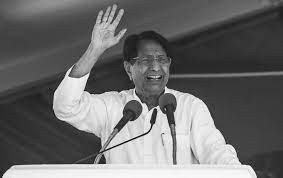 किसानों की बदौलत कई बार सत्ता में रहे चौधरी अजित सिंह किसानों की बदौलत कई बार सत्ता में रहे चौधरी अजित सिंह