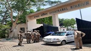 दिल्ली के छत्रसाल स्टेडियम में दो पहलवानों के ग्रुप में झगड़ा, एक पहलवान की मौत दिल्ली के छत्रसाल स्टेडियम में दो पहलवानों के ग्रुप में झगड़ा, एक पहलवान की मौत