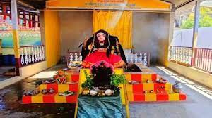 कोविड-19 के कहर से बचने के लिए यहां बनाया गया 'कोरोना देवी' का मंदिर कोविड-19 के कहर से बचने के लिए यहां बनाया गया 'कोरोना देवी' का मंदिर