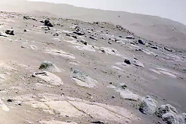 मंगल पर मलबे से ढके ग्लेशियर की खोज का दावा  -कनाडा के वैज्ञानिकों ने ‎किया है यह दावा 