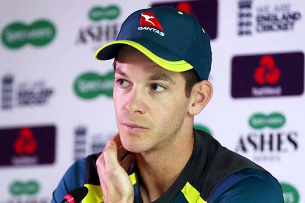 एशेज सीरीज के ठीक पहले पैन  का ऑस्ट्रेलिया की कप्तानी से इस्तीफा  कमिंस बन सकते हैं नये कप्तान