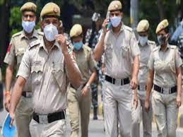 दिल्ली पुलिस हर जिले में बनाएगी साइबर थाना -बढ़ा साइबर क्राइम, दिसंबर से काम शुरू होने की संभावना दिल्ली पुलिस हर जिले में बनाएगी साइबर थाना -बढ़ा साइबर क्राइम, दिसंबर से काम शुरू होने की संभावना