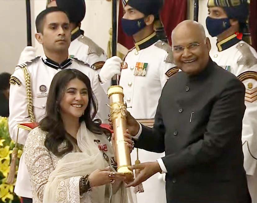 एकता कपूर को परफॉर्मिंग आर्ट्स के क्षेत्र में उत्कृष्टता के लिए मिला प्रतिष्ठित पद्म श्री अवॉर्ड! एकता कपूर को परफॉर्मिंग आर्ट्स के क्षेत्र में उत्कृष्टता के लिए मिला प्रतिष्ठित पद्म श्री अवॉर्ड!