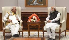 पीएम मोदी से मुलाकात के बाद बोले सीएम खट्टर, एमएसपी पर कानून बनाना संभव नहीं पीएम मोदी से मुलाकात के बाद बोले सीएम खट्टर, एमएसपी पर कानून बनाना संभव नहीं