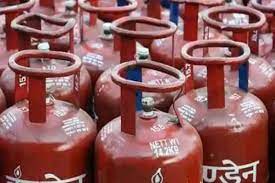 एलपीजी सिलेंडर पर मिलने लगी सब्सिडी चेक करें अपना खाता एलपीजी सिलेंडर पर मिलने लगी सब्सिडी चेक करें अपना खाता
