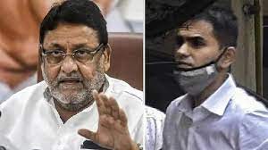 कोर्ट बोली- मंत्री को वानखेड़े के खिलाफ कोई भी बयान देने से पूरी तरह प्रतिबंधित नहीं किया जा सकता कोर्ट बोली- मंत्री को वानखेड़े के खिलाफ कोई भी बयान देने से पूरी तरह प्रतिबंधित नहीं किया जा सकता