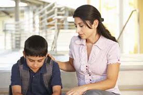 बच्चों से न करें नकारात्मक बातें बच्चों से न करें नकारात्मक बातें