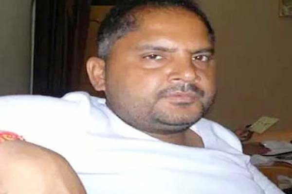 फर्जी मार्कशीट मामले में फंसे अयोध्या के बीजेपी विधायक खब्बू तिवारी फर्जी मार्कशीट मामले में फंसे अयोध्या के बीजेपी विधायक खब्बू तिवारी