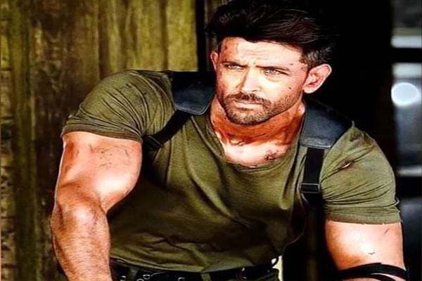 ऋतिक रोशन बोले- मैंने पहली बार 'वॉर' की स्क्रिप्ट पढ़ी तो नहीं हुआ प्रभावित ऋतिक रोशन बोले- मैंने पहली बार 'वॉर' की स्क्रिप्ट पढ़ी तो नहीं हुआ प्रभावित