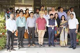 महाराष्ट्र के राज्य मंत्री संजय बनसोडे ने किया दिल्ली के सरकारी स्कूलों का दौरा, दिल्ली सरकार के स्कूलों में पढ़ने वाले भविष्य के एंत्रप्रेन्योर से मिलकर ‘बिज़नेस ब्लास्टर्स’ प्रोग्राम को समझा महाराष्ट्र के राज्य मंत्री संजय बनसोडे ने किया दिल्ली के सरकारी स्कूलों का दौरा, दिल्ली सरकार के स्कूलों में पढ़ने वाले भविष्य के एंत्रप्रेन्योर से मिलकर ‘बिज़नेस ब्लास्टर्स’ प्रोग्राम को समझा