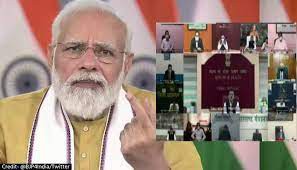 पीएम ने 40 जिलों के अधिकारियों को दिए टीकाकरण की रफ्तार बढ़ाने के मंत्र पीएम ने 40 जिलों के अधिकारियों को दिए टीकाकरण की रफ्तार बढ़ाने के मंत्र