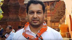 पिता की तहर गोवा की सेवा करना चाहता हूं, मुझे उम्मीद हैं पार्टी पणजी से लड़ने का मौका देगी पिता की तहर गोवा की सेवा करना चाहता हूं, मुझे उम्मीद हैं पार्टी पणजी से लड़ने का मौका देगी