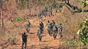 नौ शहीद जवान की मौत को बदला लेने भाटाधुलियां जंगल में उतरे 3 हजार जवान 46 घंटे से चल रहा ऑपरेशन नौ शहीद जवान की मौत को बदला लेने भाटाधुलियां जंगल में उतरे 3 हजार जवान 46 घंटे से चल रहा ऑपरेशन