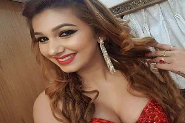 सिद्धार्थ शुक्ला के निधन से मथारू को लगा सदमा, अस्पताल में भर्ती -वीडियो शेयर कर जसलीन ने फैंस को बताया, सेहत कुछ ठीक नहीं है सिद्धार्थ शुक्ला के निधन से मथारू को लगा सदमा, अस्पताल में भर्ती -वीडियो शेयर कर जसलीन ने फैंस को बताया, सेहत कुछ ठीक नहीं है