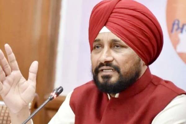 पंजाब के मंत्रियों की लिस्ट लगभग तैयार दिल्ली बुलाए गए मुख्यमंत्री चरणजीत सिंह चन्नी पंजाब के मंत्रियों की लिस्ट लगभग तैयार दिल्ली बुलाए गए मुख्यमंत्री चरणजीत सिंह चन्नी