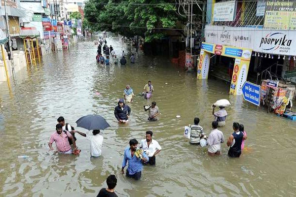 ओडिशा और गुजरात सहित कई राज्यों में मानसूनी बारिश का कहर जारी