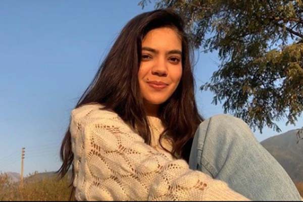 'हसल में मजबूत किरदार निभाने से खुश हैं अभिनेत्री तेजस्वी सिंह अहलावत 'हसल में मजबूत किरदार निभाने से खुश हैं अभिनेत्री तेजस्वी सिंह अहलावत
