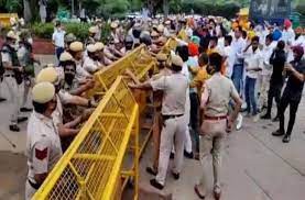 पुलिस ने शिअद को नहीं दी संसद तक मार्च की इजाजत, लगाई 144 धारा -यातायात के लिए दिशा निर्देश जारी किए पुलिस ने शिअद को नहीं दी संसद तक मार्च की इजाजत, लगाई 144 धारा -यातायात के लिए दिशा निर्देश जारी किए