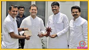 गुजरात कांग्रेस के विधायकों की विपक्ष का नेता बदलने की मांग गुजरात कांग्रेस के विधायकों की विपक्ष का नेता बदलने की मांग