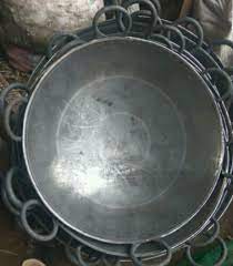 लोहे के बर्तन में खाना पकाने से होती है आयरन की कमी दूर - कुकिंग के लिए करें लोहे के बर्तनों का उपयोग लोहे के बर्तन में खाना पकाने से होती है आयरन की कमी दूर - कुकिंग के लिए करें लोहे के बर्तनों का उपयोग
