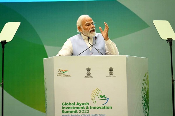 अगले 25 साल का अमृत काल परंपरागत चिकित्सा का स्वर्णिम काल होगा : पीएम मोदी अगले 25 साल का अमृत काल परंपरागत चिकित्सा का स्वर्णिम काल होगा : पीएम मोदी