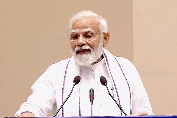 हमने 1450 क़ानूनों को खत्म किया, न्याय की भाषा लोगों की समझ में हो : मोदी -सीएम-जजों के सम्मेलन में पीएम का उद्बोधन हमने 1450 क़ानूनों को खत्म किया, न्याय की भाषा लोगों की समझ में हो : मोदी -सीएम-जजों के सम्मेलन में पीएम का उद्बोधन