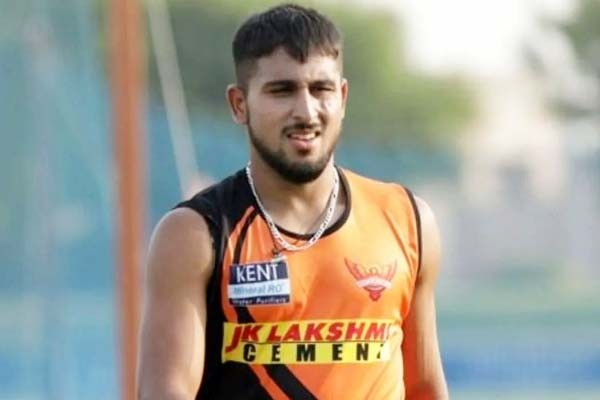 उमरान को दक्षिण अफ्रीका और आयरलैंड सीरीज में मिल सकता है अवसर उमरान को दक्षिण अफ्रीका और आयरलैंड सीरीज में मिल सकता है अवसर