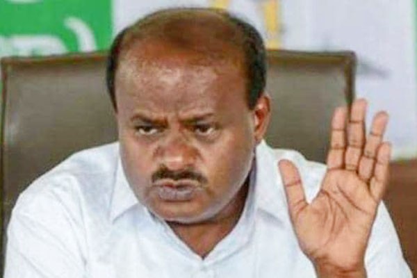 कर्नाटक को यूपी बनाना चाह रही बीजेपी बुलडोजर कल्चर पर कुमारस्वामी ने उठाए सवाल कर्नाटक को यूपी बनाना चाह रही बीजेपी बुलडोजर कल्चर पर कुमारस्वामी ने उठाए सवाल