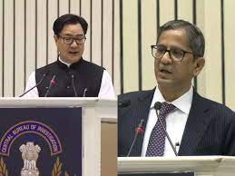 सीजेआई ने सीबीआई पर की टिप्पणी, तो रिजिजू बोले अब पिंजरे का तोता नहीं रही केंद्रीय एजेंसी सीजेआई ने सीबीआई पर की टिप्पणी, तो रिजिजू बोले अब पिंजरे का तोता नहीं रही केंद्रीय एजेंसी