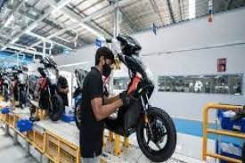 दुपहिया इलेक्ट्रिक वाहनों की सेफ्टी को और पुख्ता करने में जुटी मोदी सरकार दुपहिया इलेक्ट्रिक वाहनों की सेफ्टी को और पुख्ता करने में जुटी मोदी सरकार