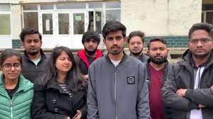 यूक्रेन में भारतीय दूतावास ने वहां फंसे भारतीयों के लिए तीसरी एडवाइजरी जारी की यूक्रेन में भारतीय दूतावास ने वहां फंसे भारतीयों के लिए तीसरी एडवाइजरी जारी की