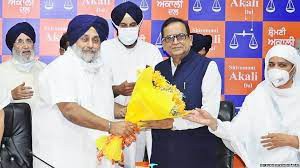 पंजाब में अब अकाली दल कांग्रेस के लिए आसान नहीं रास्ता आप ने बदल डाले सियासी समीकरण पंजाब में अब अकाली दल कांग्रेस के लिए आसान नहीं रास्ता आप ने बदल डाले सियासी समीकरण