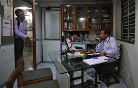 दवाओं की बिक्री बढ़ाने के लिए चिकित्सकों को उपहार देना कानूनन निषिद्ध : सुप्रीम कोर्ट दवाओं की बिक्री बढ़ाने के लिए चिकित्सकों को उपहार देना कानूनन निषिद्ध : सुप्रीम कोर्ट