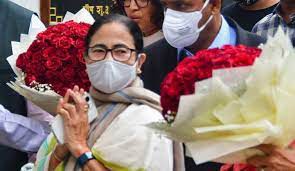 भाजपा के खिलाफ विपक्षी मोर्चा में ममता बनर्जी को मंजूर नहीं कांग्रेस की मौजूदगी भाजपा के खिलाफ विपक्षी मोर्चा में ममता बनर्जी को मंजूर नहीं कांग्रेस की मौजूदगी