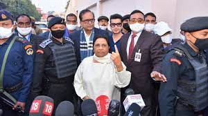 सपा को वोट देना मतलब गुंडा राज को समर्थन देना:मायावती -जब नतीजे आएंगे तो बसपा को 2007 की तरह पूर्ण बहुमत मिलेगा सपा को वोट देना मतलब गुंडा राज को समर्थन देना:मायावती -जब नतीजे आएंगे तो बसपा को 2007 की तरह पूर्ण बहुमत मिलेगा