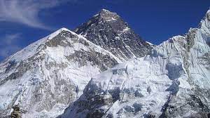 माउंट एवरेस्ट पर दशकों से जमी बर्फ पिघल रही तेजी से -2000 साल में जमी बर्फ सिर्फ 25 साल में पिघल गई माउंट एवरेस्ट पर दशकों से जमी बर्फ पिघल रही तेजी से -2000 साल में जमी बर्फ सिर्फ 25 साल में पिघल गई
