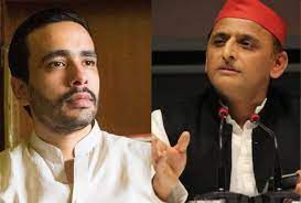 मथुरा की मांट सीट को लेकर दो दलों में फंसा पेंच -टकराव खत्म करने को जयंत लड़ेंगे चुनाव? मथुरा की मांट सीट को लेकर दो दलों में फंसा पेंच -टकराव खत्म करने को जयंत लड़ेंगे चुनाव?