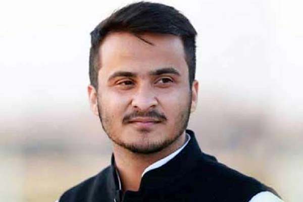 आजम की पिच पर अब अब्दुल्ला करेंगे बल्लेबाजी आजम की पिच पर अब अब्दुल्ला करेंगे बल्लेबाजी