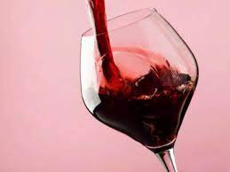रेड वाइन का सेवन करने से होगा कोरोना से बचाव, शोध में हुआ खुलासा 