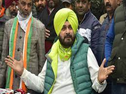 सिद्धू ने फिर दिखाए बागी तेवर बोले कांग्रेस को सिर्फ कांग्रेस ही हरा सकती सिद्धू ने फिर दिखाए बागी तेवर बोले कांग्रेस को सिर्फ कांग्रेस ही हरा सकती