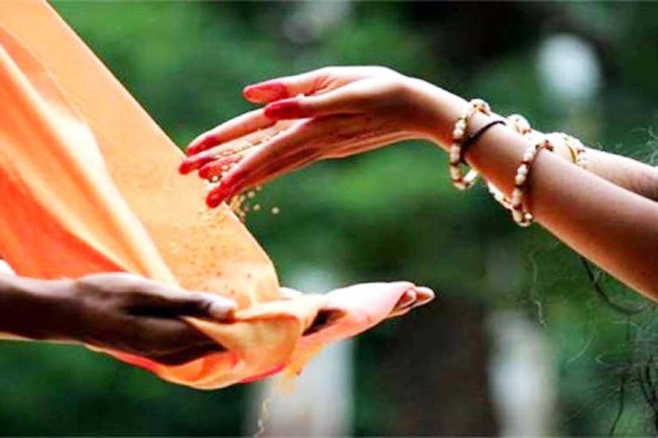 दान से होता है भाग्योदय दान से होता है भाग्योदय