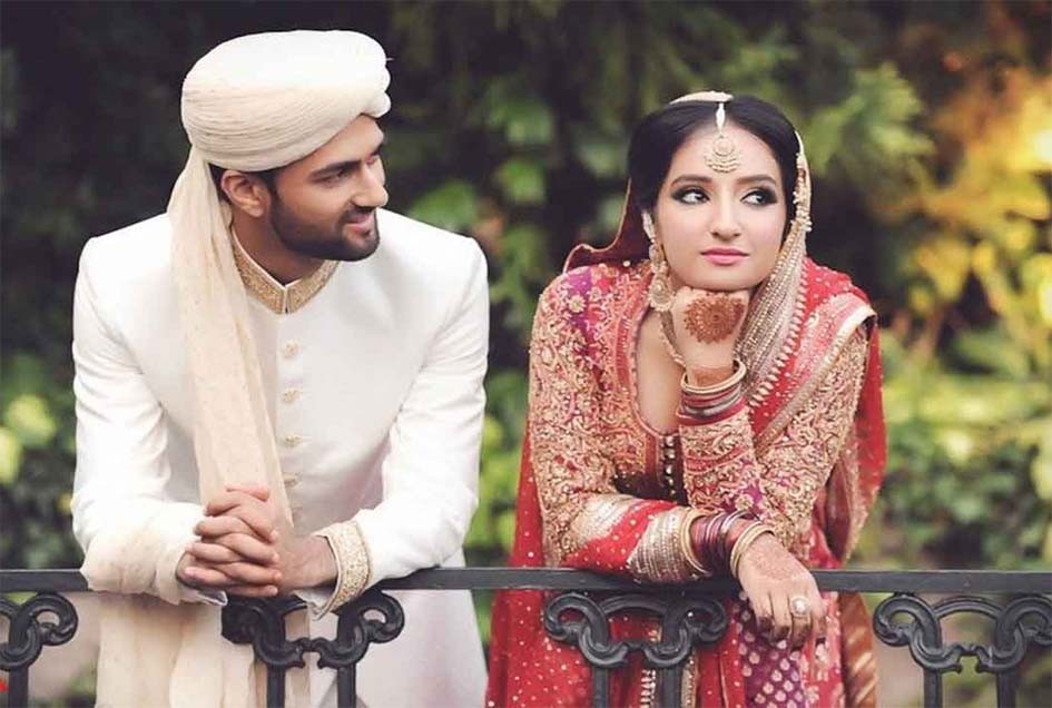 शादी से पहले पार्टनर से करें ये बातें शादी से पहले पार्टनर से करें ये बातें