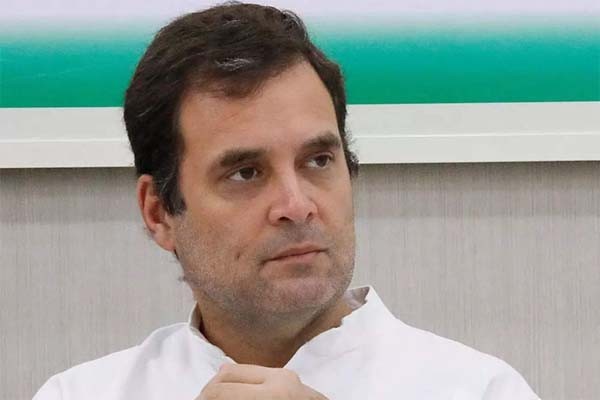 विदेश में दो सप्ताह गुजारने के बाद राहुल गांधी स्वदेश लौटे, क्या अब संभालेंगे पार्टी की बागडोर? विदेश में दो सप्ताह गुजारने के बाद राहुल गांधी स्वदेश लौटे, क्या अब संभालेंगे पार्टी की बागडोर?
