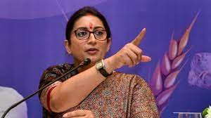 अब वायनाड में भी राहुल गांधी को घेरने पहुंचीं स्मृति ईरानी अब वायनाड में भी राहुल गांधी को घेरने पहुंचीं स्मृति ईरानी