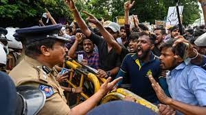 आर्थिक संकट से जूझते श्रीलंका की मदद करेंगे डीएमके सांसद आर्थिक संकट से जूझते श्रीलंका की मदद करेंगे डीएमके सांसद