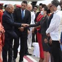  राष्ट्रपति रामनाथ कोविंद सपत्नीक जमैका की यात्रा पर पहुंचे, हुआ भव्य स्वागत