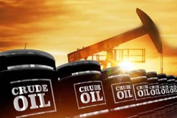 कच्चे तेल की कीमत दो डालर उछली - ब्रेंट क्रूड वायदा 1.96 डॉलर चढ़कर 109.89 डॉलर प्रति बैरल पहुंचा