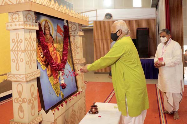 आरएसएस के सरसंघचालक डॉ. मोहन भागवत पहुंचे अहमदाबाद आरएसएस के सरसंघचालक डॉ. मोहन भागवत पहुंचे अहमदाबाद