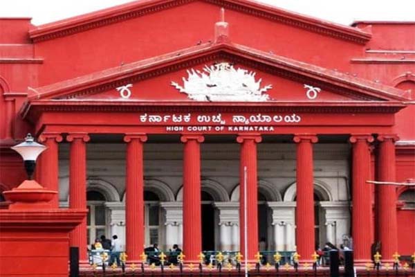 स्कूल-कॉलेज में हिजाब पहनना जरूरी नहीं -हिजाब मामले पर कर्नाटक हाईकोर्ट का बड़ा फैसला -प्रतिबंध को चुनौती देने वाली याचिकायें की खारिज स्कूल-कॉलेज में हिजाब पहनना जरूरी नहीं -हिजाब मामले पर कर्नाटक हाईकोर्ट का बड़ा फैसला -प्रतिबंध को चुनौती देने वाली याचिकायें की खारिज